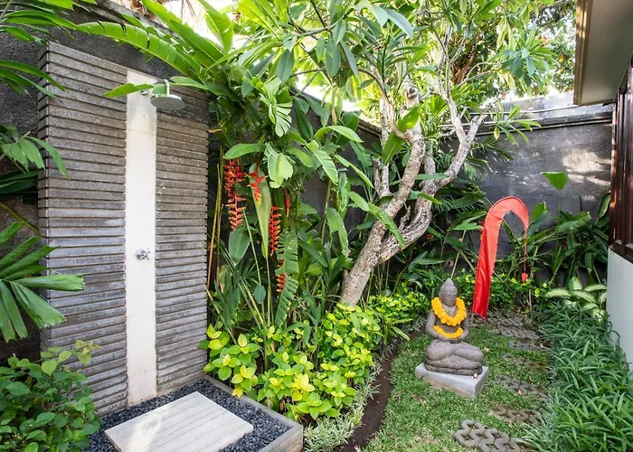 Villa Saffron Seminyak Bali