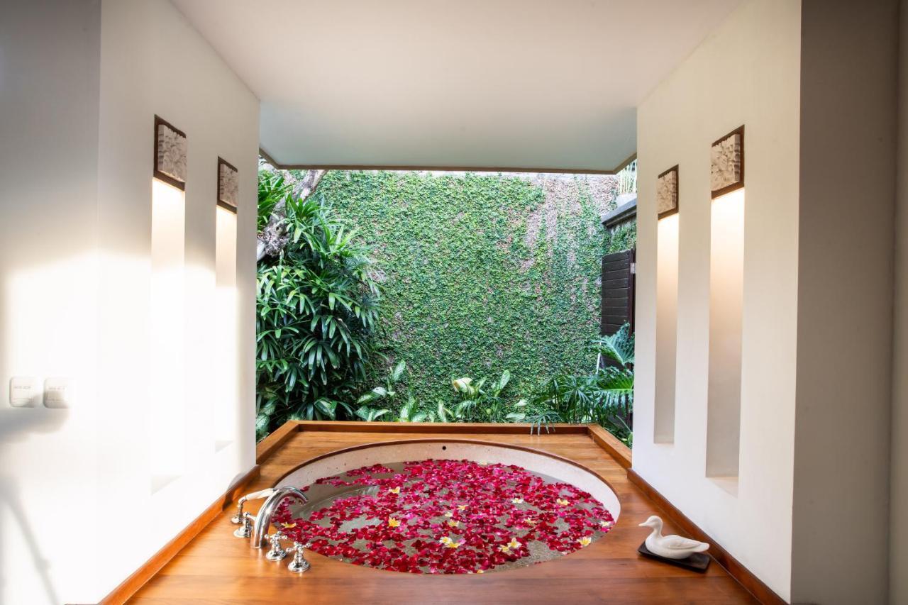 Saffron Bali